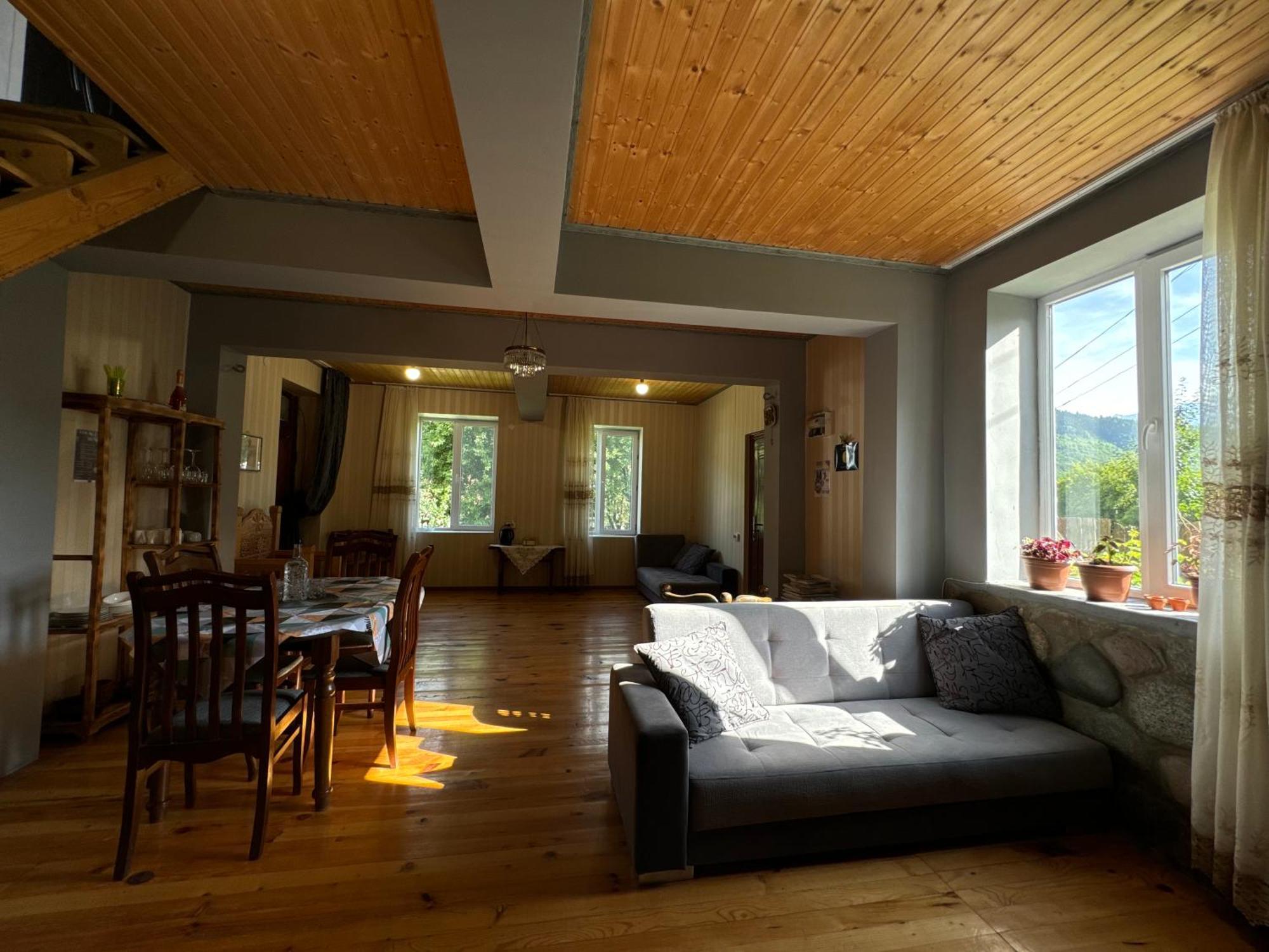 Barbara'S Eco-Cozy Guesthouse Местия Экстерьер фото
